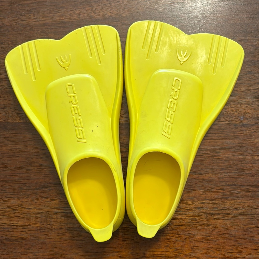 Cressi mini light flippers kids size 6-7.5